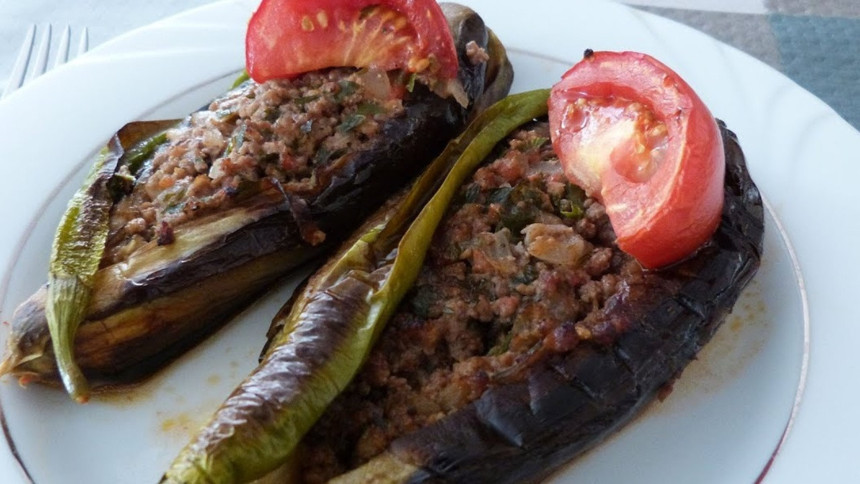 Esnaf lokantası usulü karnıyarık tüyosu. Böyle 5 kat daha hafif ve lezzetli oluyor