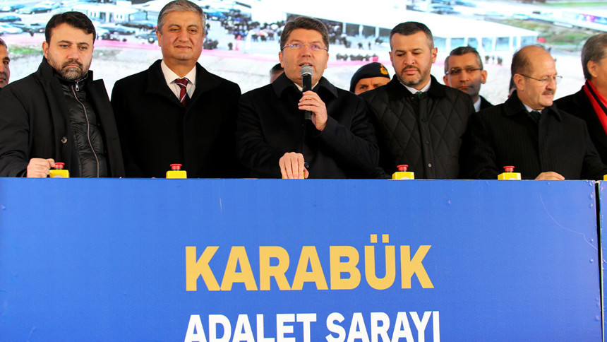 Adalet Bakanı Yılmaz Tunç: Türkiye Yüzyılı'nı yeni anayasayla karşılamamız lazım - Resim : 2