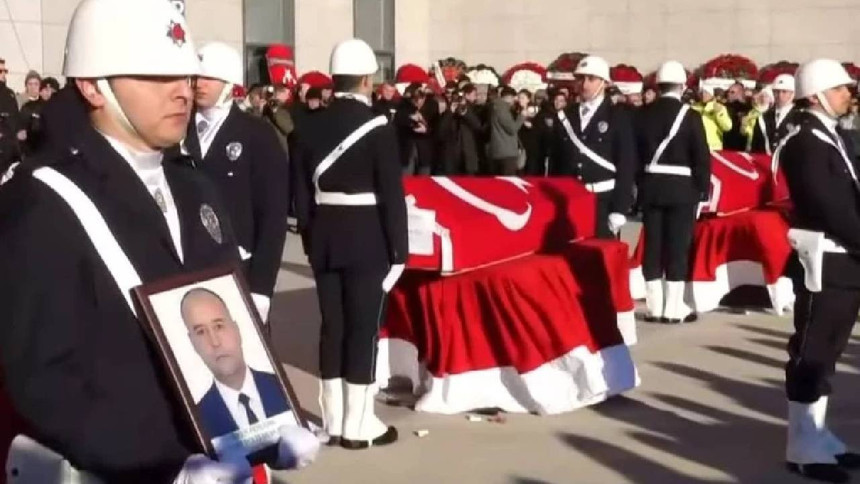 Yalova şehitlerini uğurladı! Bakan Ali Yerlikaya: "Terörle mücadelede hiç durmadan devam edeceğiz"