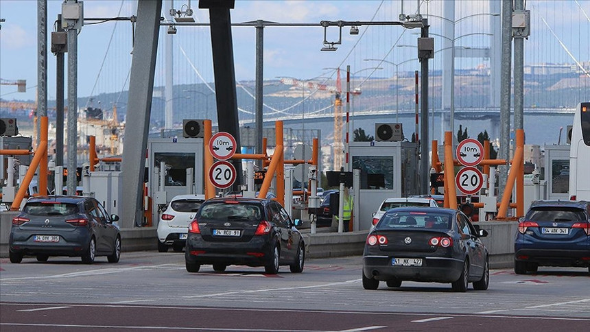 1 Ocak'tan itibaren geçerli! Köprü ve otoyollara zam geldi!