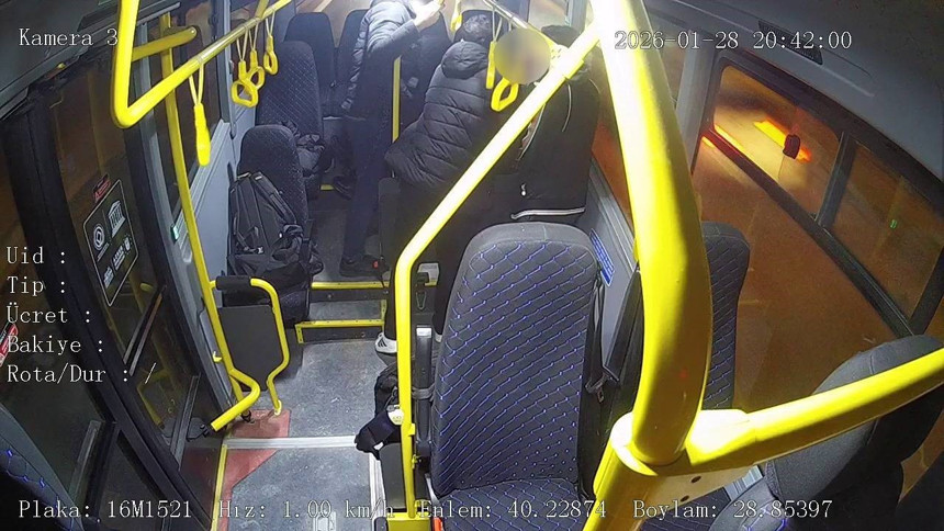 Bursa'daki otobüste kalp krizi geçiren vatandaşa müdahale edildi