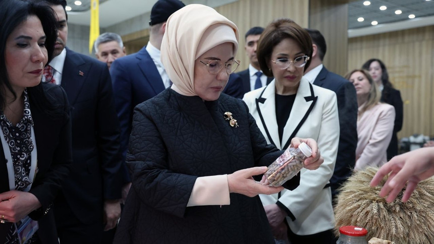 Emine Erdoğan, Kazakistan'da Sıfır Atık Eğitim Laboratuvarı'nın açılışını yaptı - Resim : 2