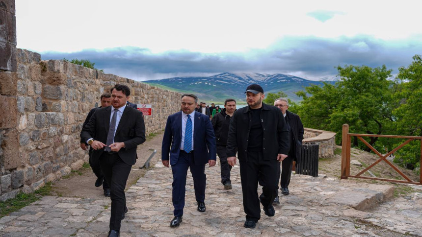 Emine Erdoğan'ın 2020 Yılında Başlattığı Van Gölü Havzası'nı Koruma Eylem Planında Yeni Aşamaya Geçiliyor - Resim : 4