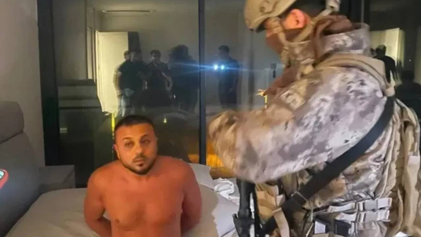 MİT ve Emniyet'ten ortak operasyon! Kırmızı Bülten ile aranan 2 Baron yakalandı