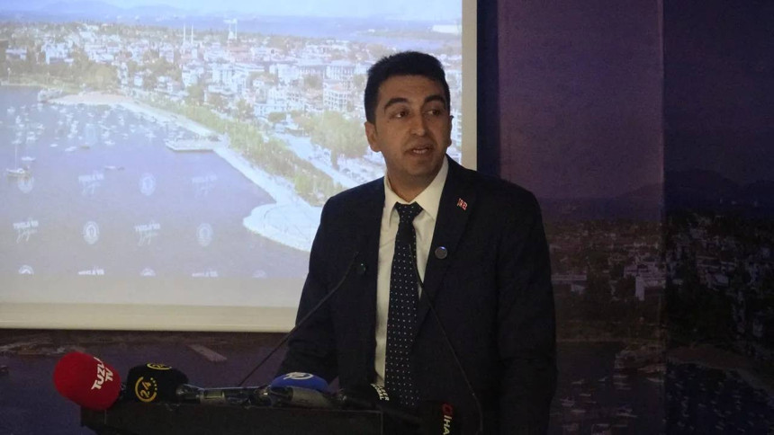 İmamoğlu küplere binecek! İBB'ye açtı ağızını yumdu gözünü: CHP'li belediye başkanı AK Parti'ye geçiyor