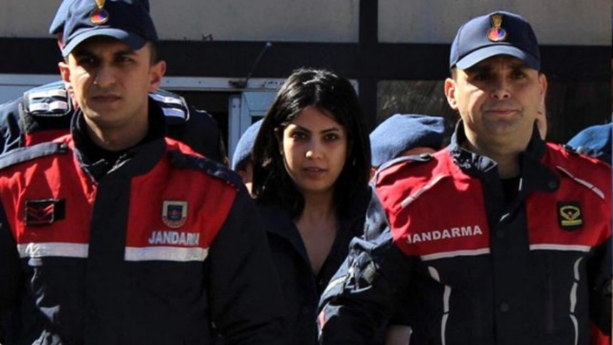 Nişanlısının boğazını kesen Zehra'ya müebbet - Resim : 2