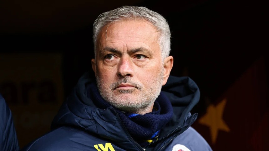 Taraftarlar ayaklandı! Chelsea'de yeniden Jose Mourinho sesleri!