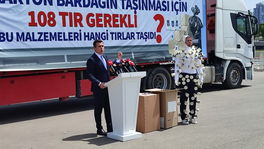 Vekil Gökçek'ten Mansur Yavaş'a kanıtlı cevap: Soygun çok açık, karton bardaklar 5 tıra sığmaz