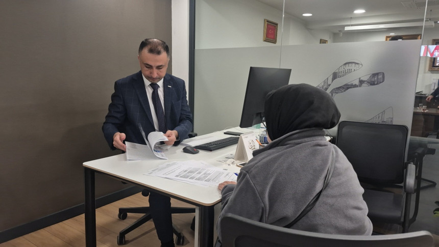 Yüzyılın konut projesine talep patlaması! Gözyaşları içinde başvurdu, bankamatik önünde uzun kuyruklar oluştu - Resim : 5