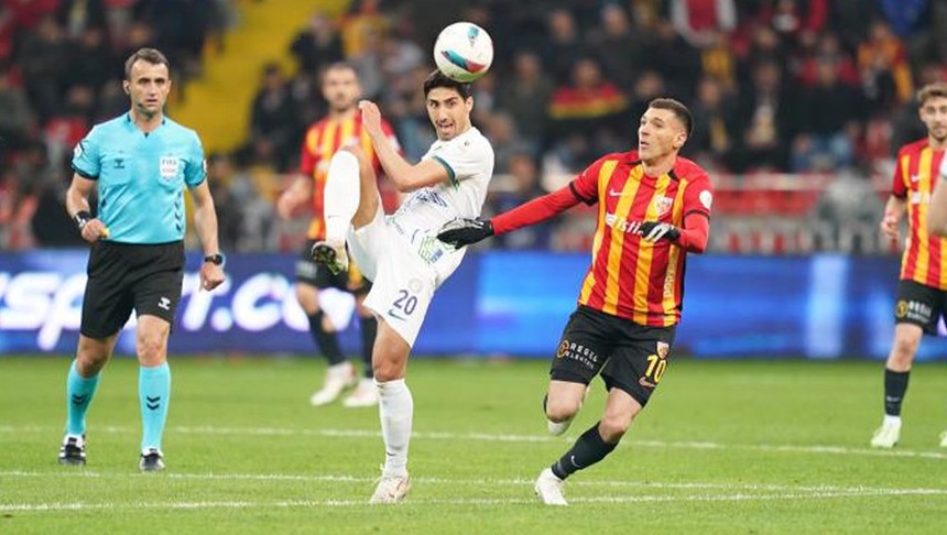 Kayserispor, Çaykur Rizespor maçında seyirci rekoru kırdı