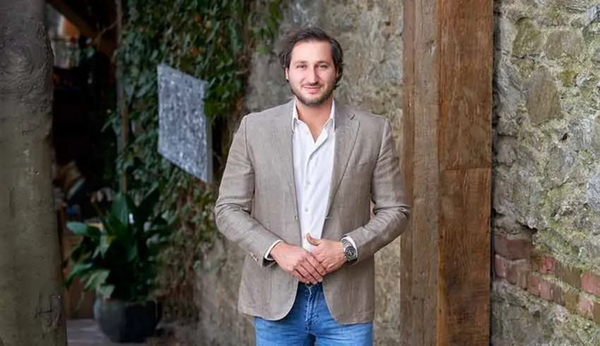 İş adamlarına uyuşturucu ve fuhuş operasyonu! İş insanı Mahmut Uğur Ziylan, Momo Restoran sahibi Hamdi Burak Beşer, Mehmet Tosmur ve yapımcı Timur Savcı gözaltında - Resim : 2