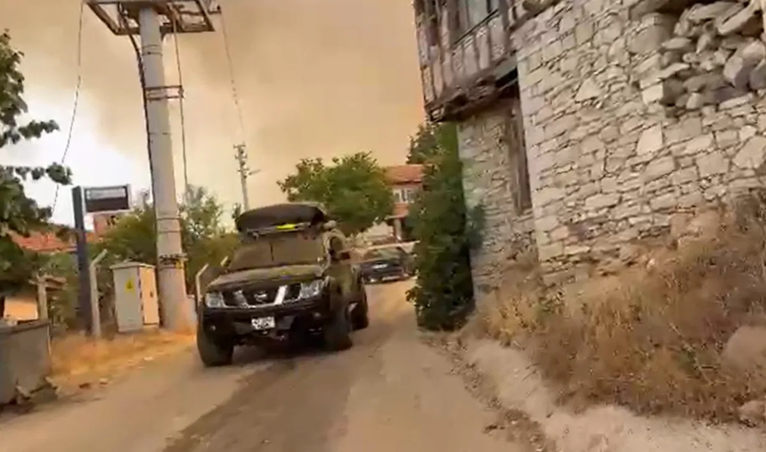 Bursa'da alevler göğe yükseliyor! Orman yangınları 3'üncü gününde - Resim : 3