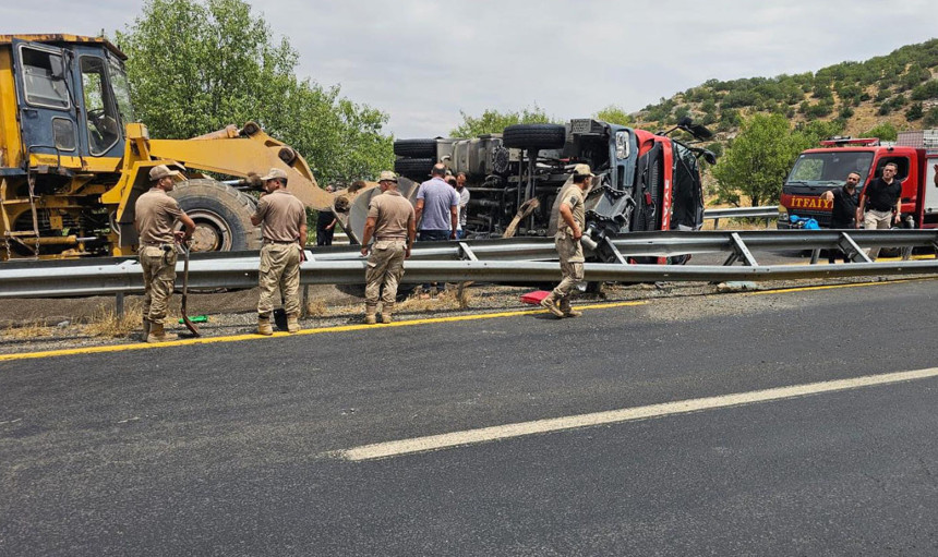 İtfaiye eri Haydar Öz yangına koşarken hayatını kaybetti! Ergani'de yürek yakan kaza - Resim : 2