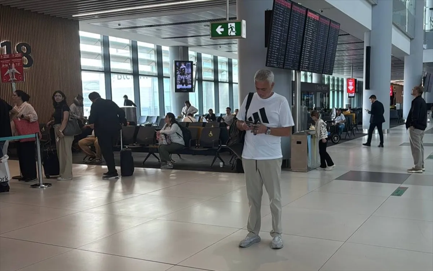 Havalimanına tek gitmişti! Jose Mourinho'dan ayrılık sonrası ilk sözler: Ben böyleyim! - Resim : 2