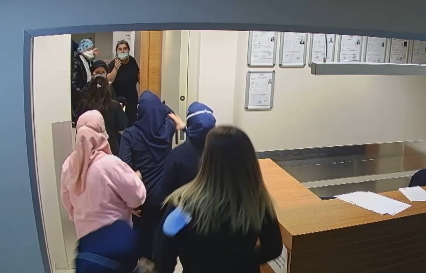 Korona uyarısı yapan sağlık çalışanına ölüm tehdidi - Resim : 2