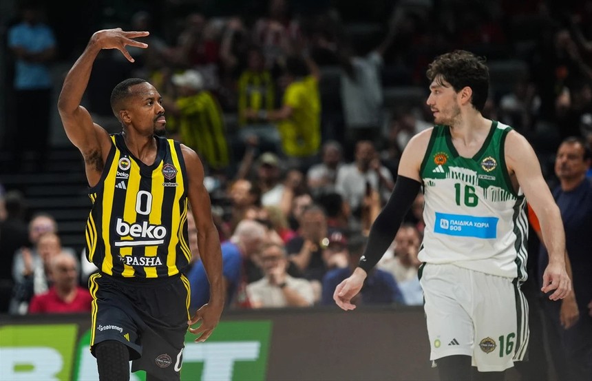 Ali Koç'un sonunda yüzü güldü: Futbolda gelmeyen başarı basketbolda geldi