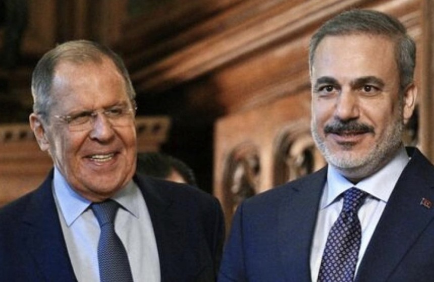 Sır perdesi aralandı... Lavrov: İstanbul'da barışı İngiltere engelledi