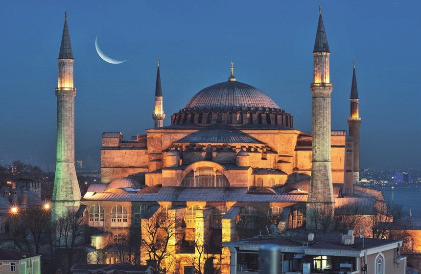 Tarihin ve maneviyatın buluştuğu yer: Sultanahmet'te Ramazan'da ne yapılır?