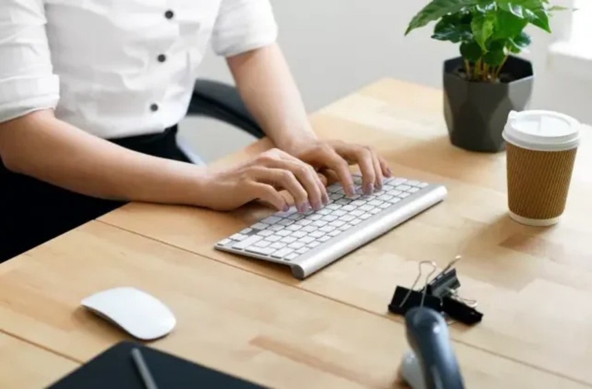 Komisyona gönderildi! 3 çocuklu kadınlara memuriyet hakkı teklifi Meclis’te
