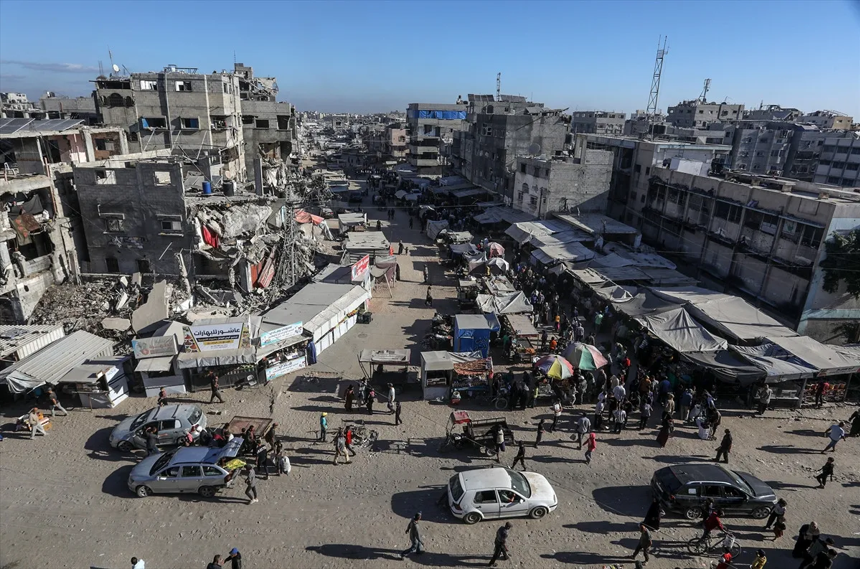 İsrail'in çekildiği Han Yunus’ta hayat yeniden filizlenmeye başladı - Resim : 3