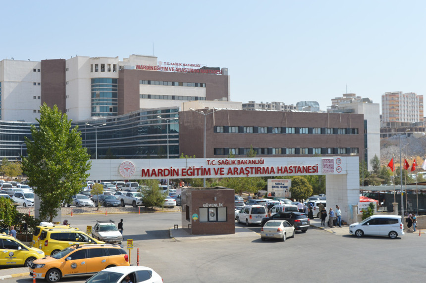 Mardinli pazarcı esnafı cami tuvaletinde boğazı kesilmiş halde ölü bulundu