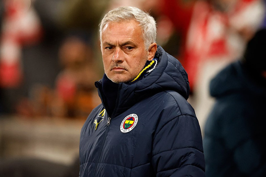 İngilizler şaşkın: Jose Mourinho, Yusuf Akçiçek'le intikamını aldı! - Resim : 2