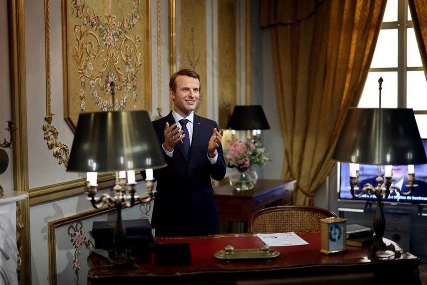 Fransa Cumhurbaşkanı Emmanuel Macron'un bal mumu heykeli çalındı