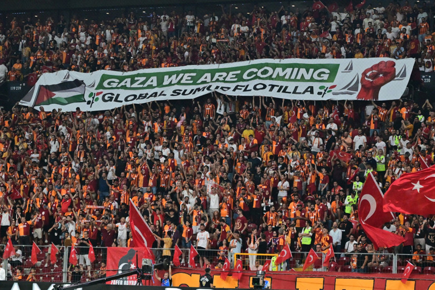 Galatasaray taraftarlarından Sumud Filosu ve Gazze'ye destek: Geliyoruz! - Resim : 2