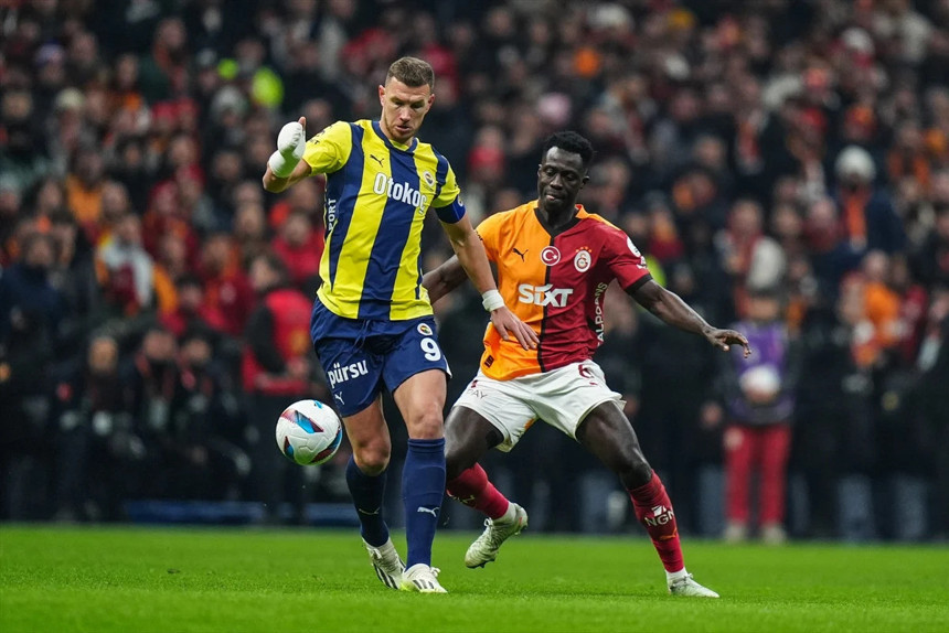 Dev derbide gol sesi çıkmadı, iki takım puanları paylaştı! Galatasaray 0 - 0 Fenerbahçe | Maçın özeti