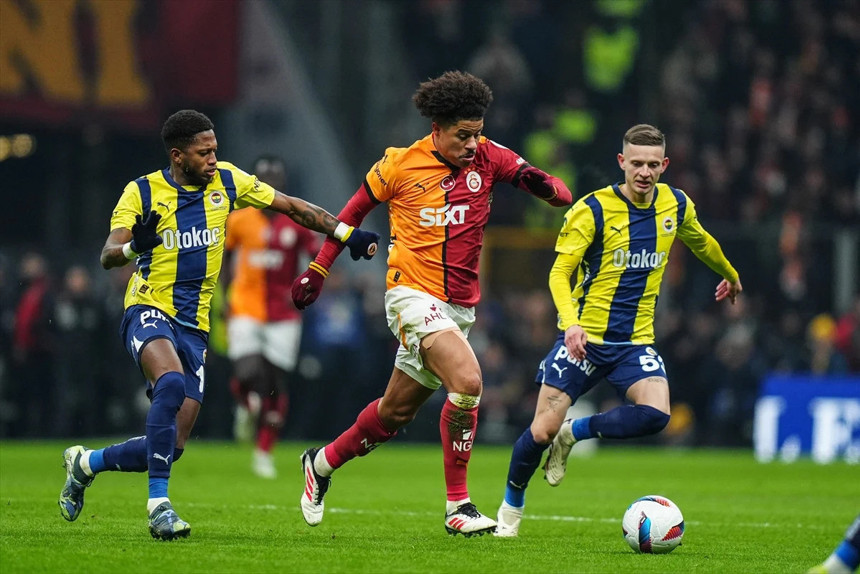Dev derbide gol sesi çıkmadı, iki takım puanları paylaştı! Galatasaray 0 - 0 Fenerbahçe | Maçın özeti - Resim : 2