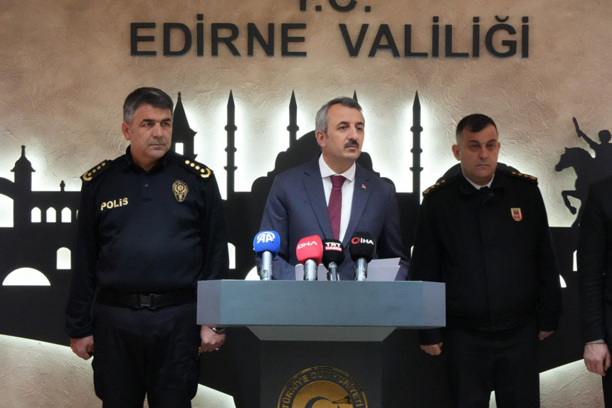 Yunanistan sınırına 8.5 kilometrelik duvar örüyoruz! Edirne Valisi Yunus Sezer detayları açıkladı