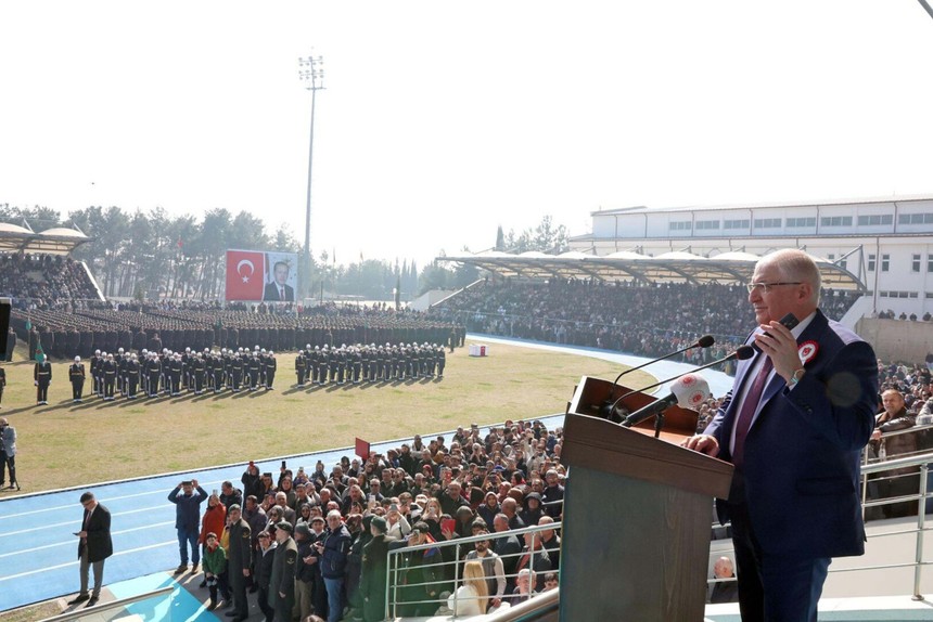 Yaşar Güler'den Terör örgütü PKK'ya "Derhal ve koşulsuz olarak silahları teslim etmeliler" çağrısı
