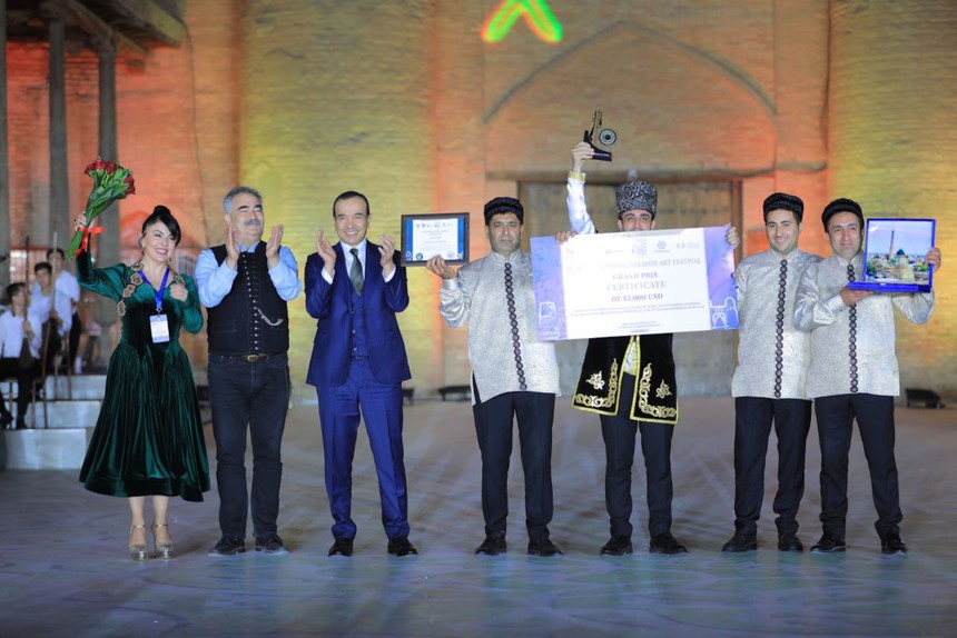 Özbekistan'da 4.Uluslararası Bahşı Sanatı Festivali sona erdi