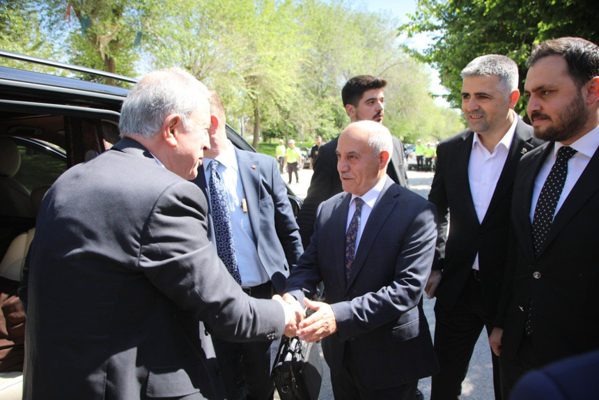 Hulusi Akar: Türkiye söz dinleyen değil sözü dinlenen bir ülke