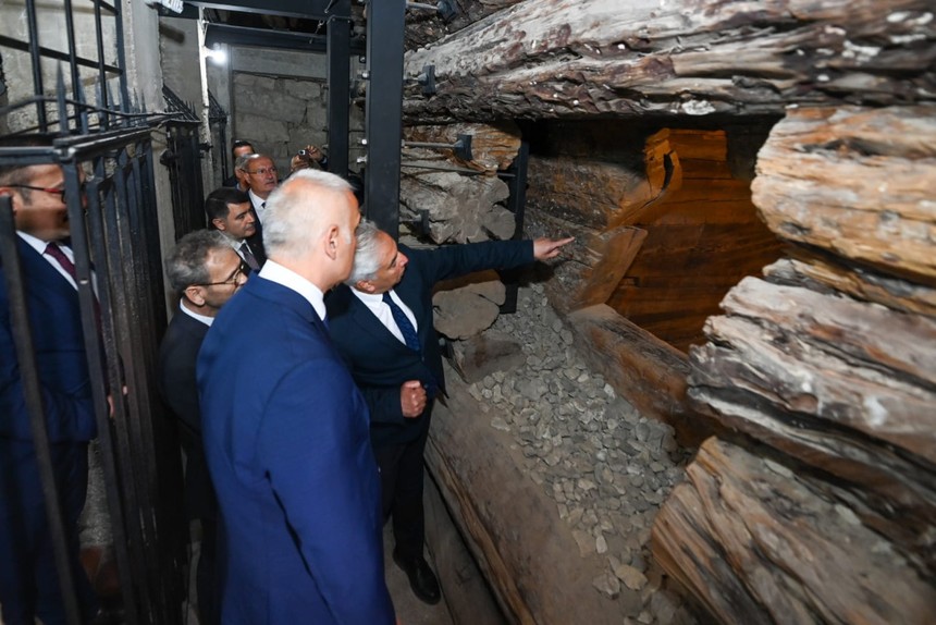 Gordion’da Efsanevi Keşif! Frig kraliyet ailesine ait el değmemiş ahşap mezar gün yüzüne çıktı - Resim : 2
