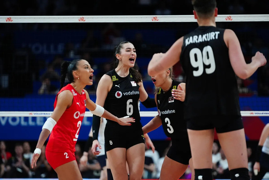 Filenin Sultanları Güney Kore'yi de yıktı, İstanbul'da 7'de 7 yaptı (Güney Kore 0 - 3 Türkiye | Maçın sonucu) - Resim : 2