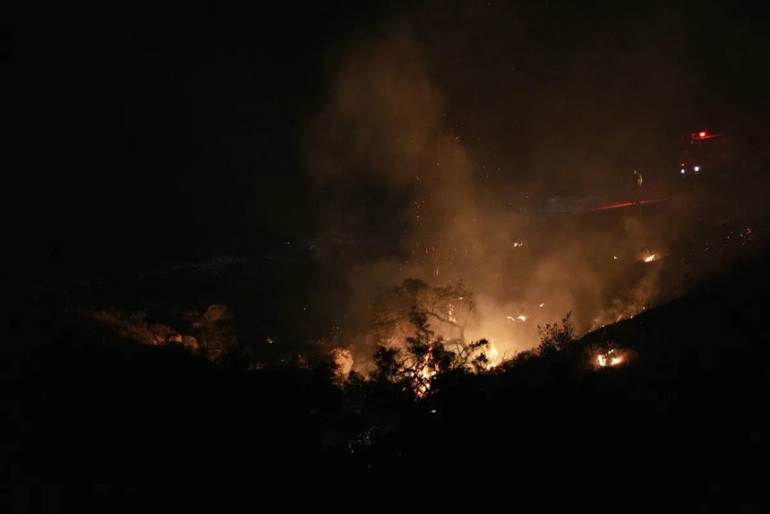 İzmir'de orman yangını: Alevler büyüyor, tahliyeler sürüyor! - Resim : 3