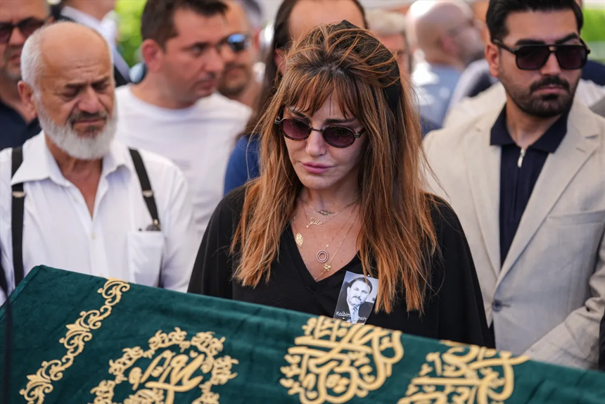 Yiğit Bulut son yolculuğuna uğurlandı - Resim : 2