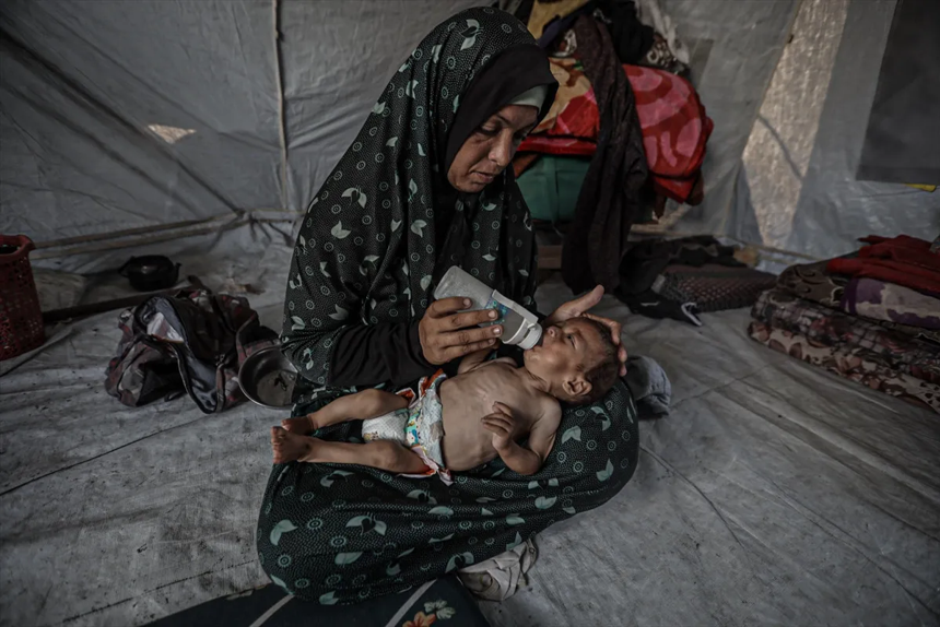 Gazze'de açlıktan ölenlerin sayısı gün geçtikçe artıyor - Resim : 6