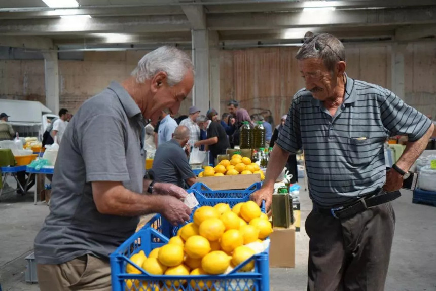 Limon fiyatları cep yakıyor! Kilosu 200 liraya ulaştı