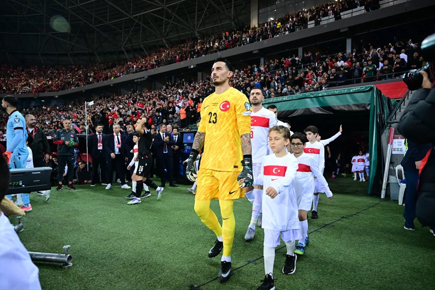 Milli futbolcular, Filistinli çocuklarla bir araya geldi