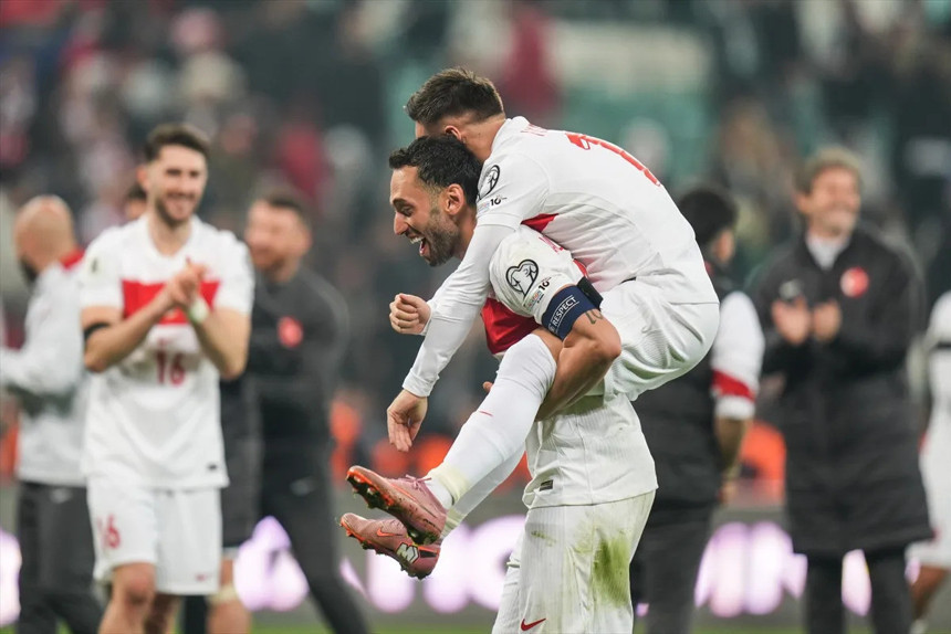 Sadece 19 maç kaldı! Hakan Çalhanoğlu adım adım rekora koşuyor - Resim : 2