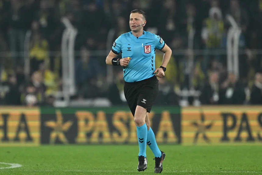 Galatasaray'dan derbi maçının hakemi Yasin Kol'a videolu tepki!