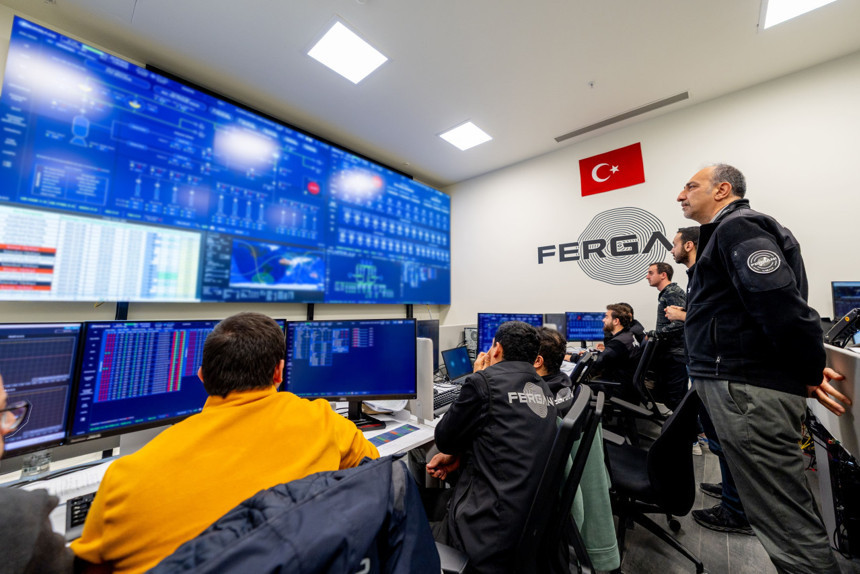 Fergani’den tarihi adım! Dünya tarihinde ilk kez hibrit yörünge motoru uzayda ateşlendi - Resim : 3