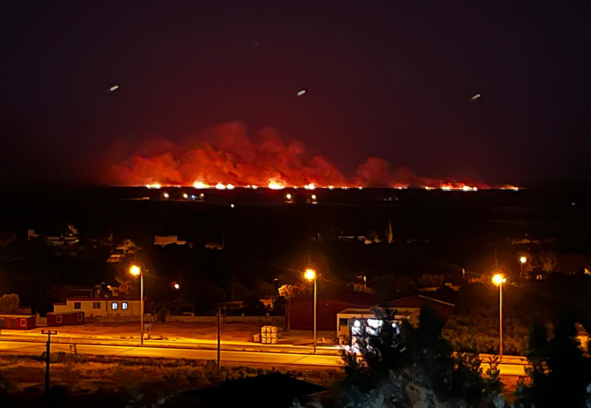 Dünyanın en önemli kuş göç yolları üzerinde yer alan Göksu Deltası'nda sazlık yangını