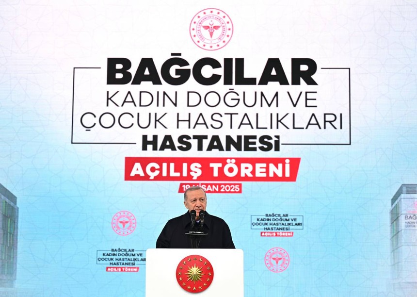 Cumhurbaşkanı Erdoğan: Bakanlığımızın normal doğumu teşvik etmesi sizi niçin bu kadar rahatsız ediyor?