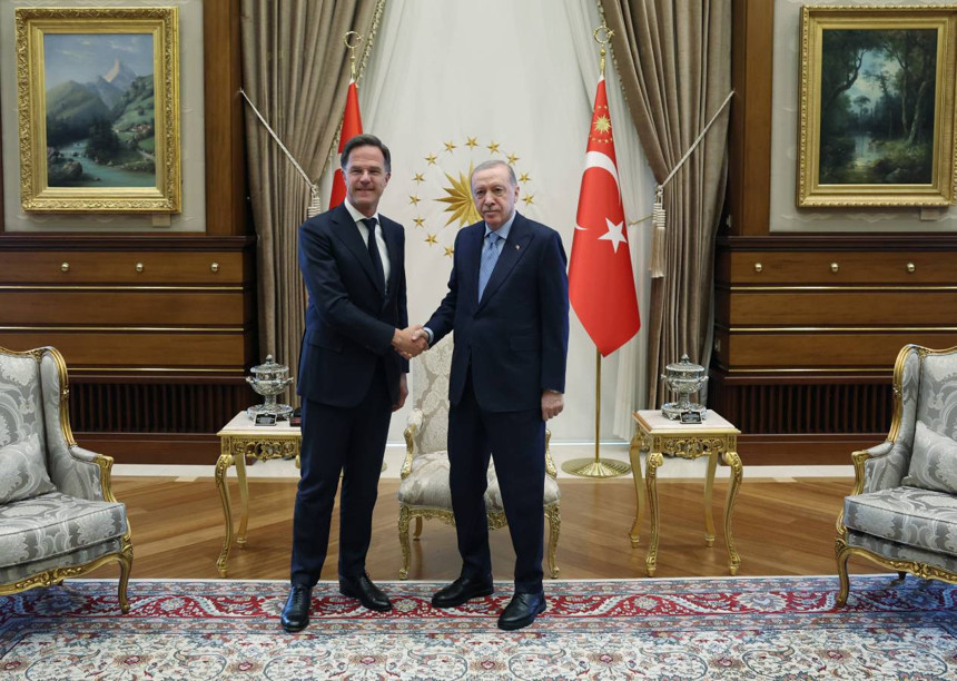 Cumhurbaşkanı Erdoğan, NATO Genel Sekreteri Rutte'yi kabul etti... Türkiye, NATO Kosova Gücünün komutasını yeniden üstlenecek