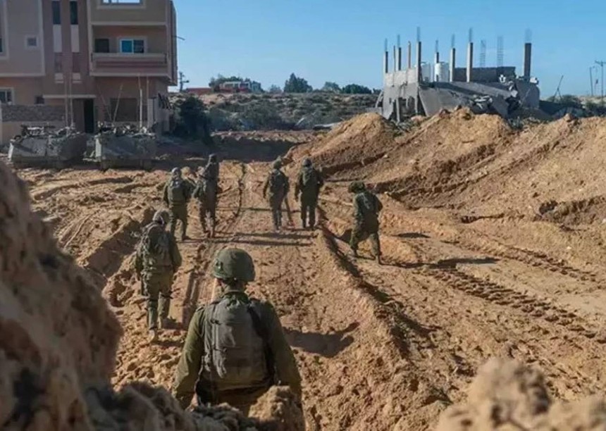 İsrail ordusu topuyla tüfeğiyle katliam için Gazze'ye girdi: Kalıcı işgal planı uygulanıyor - Resim : 2