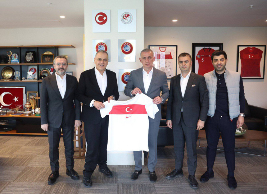 Süper Lig'e veda eden Hatayspor'dan TFF Başkanı İbrahim Hacıosmanoğlu'na ziyaret