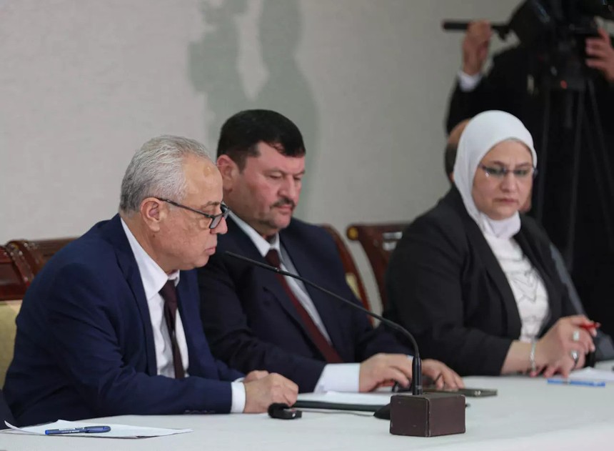 Suriye'de geçici anayasa imzalandı! İşte öne çıkan maddeler...